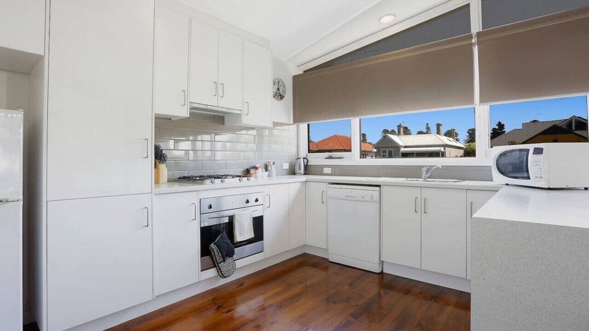 3 bedroom, 2 bathroom townhouse in CBD