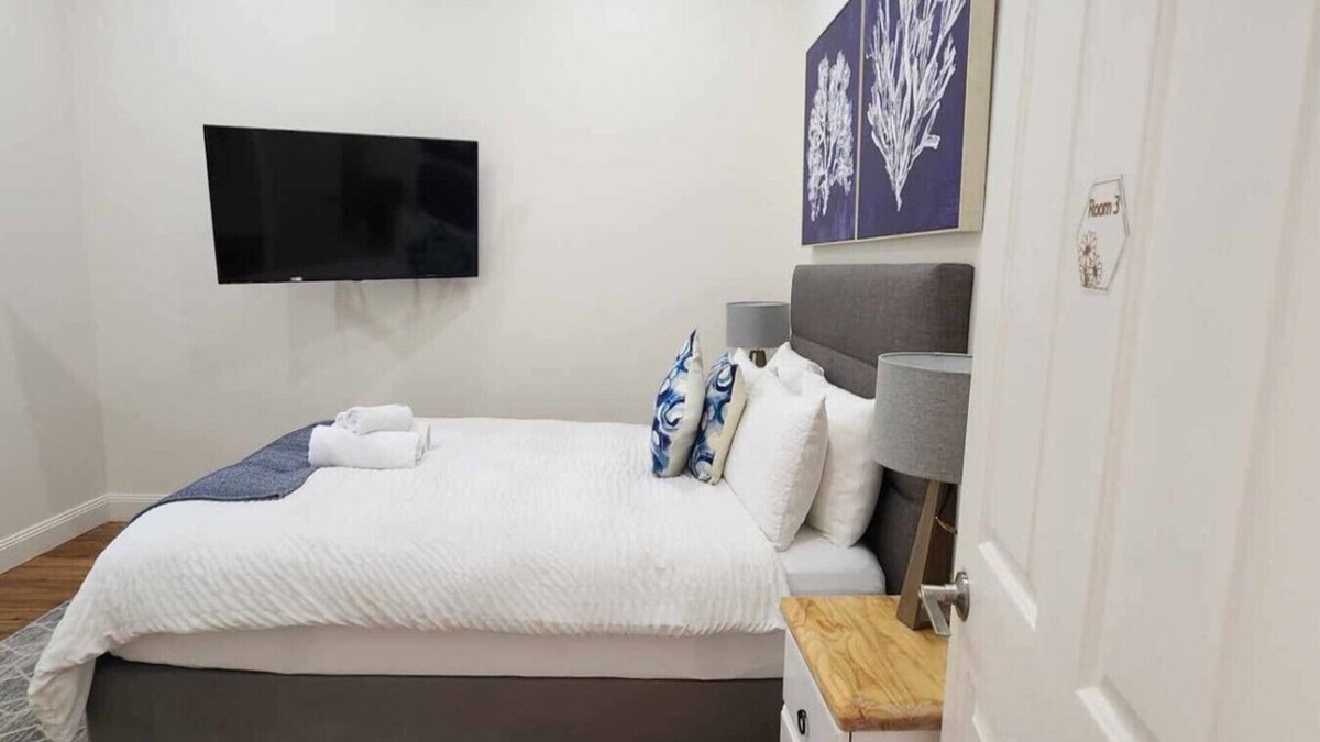 36A: Modern 3BR in Heart of Downtown