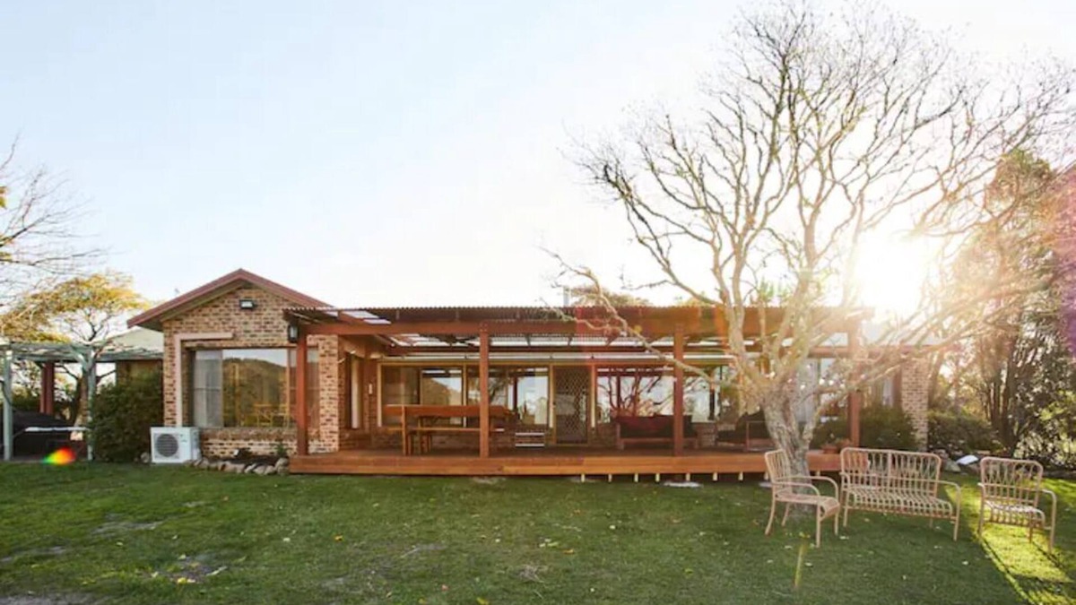 A rural retreat on 15 acres with swimming pool and direct river access.