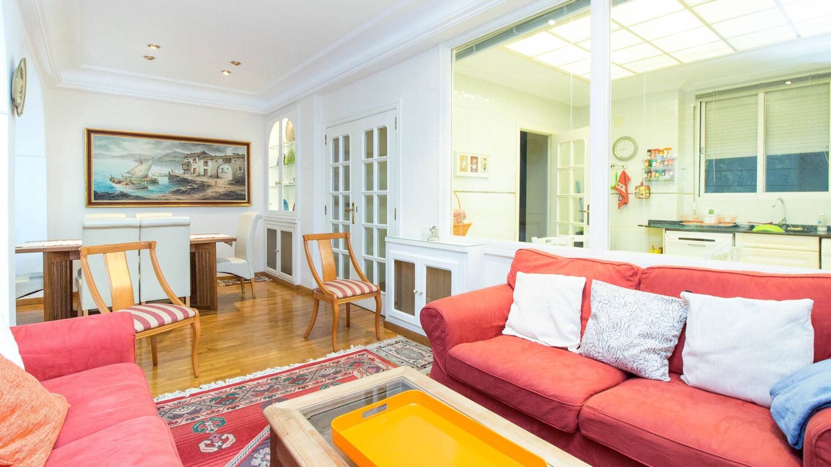 "ABASTOS" Luxury 3 bedroom Apart. Perfect for families. WIFI