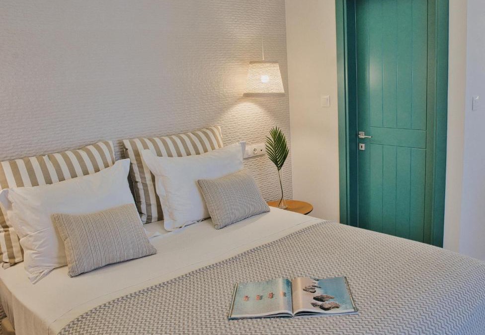 Aeolia suites