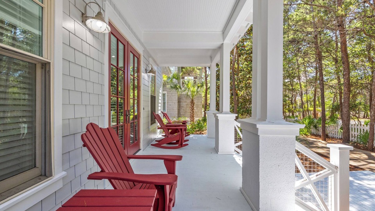 Almost Heaven in Watersound Proper INCLUDES Carriage House! Bedding for 12