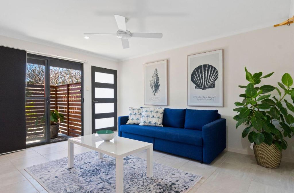 Amazing location, really comfortable and very well presented 2 bedroom townhouse in Maroochydore