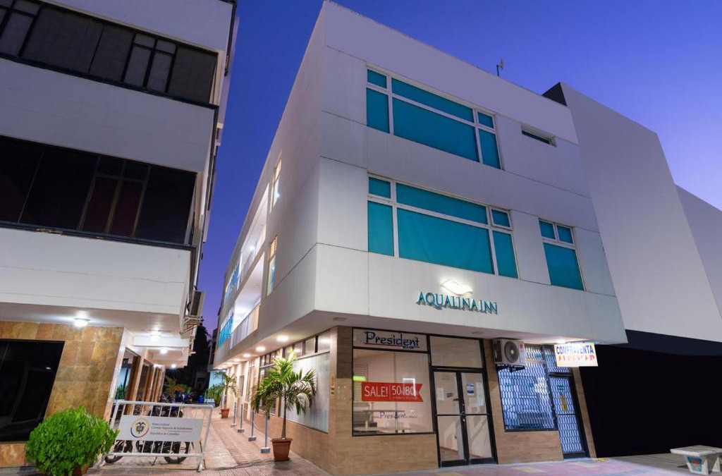 Aqualina Inn