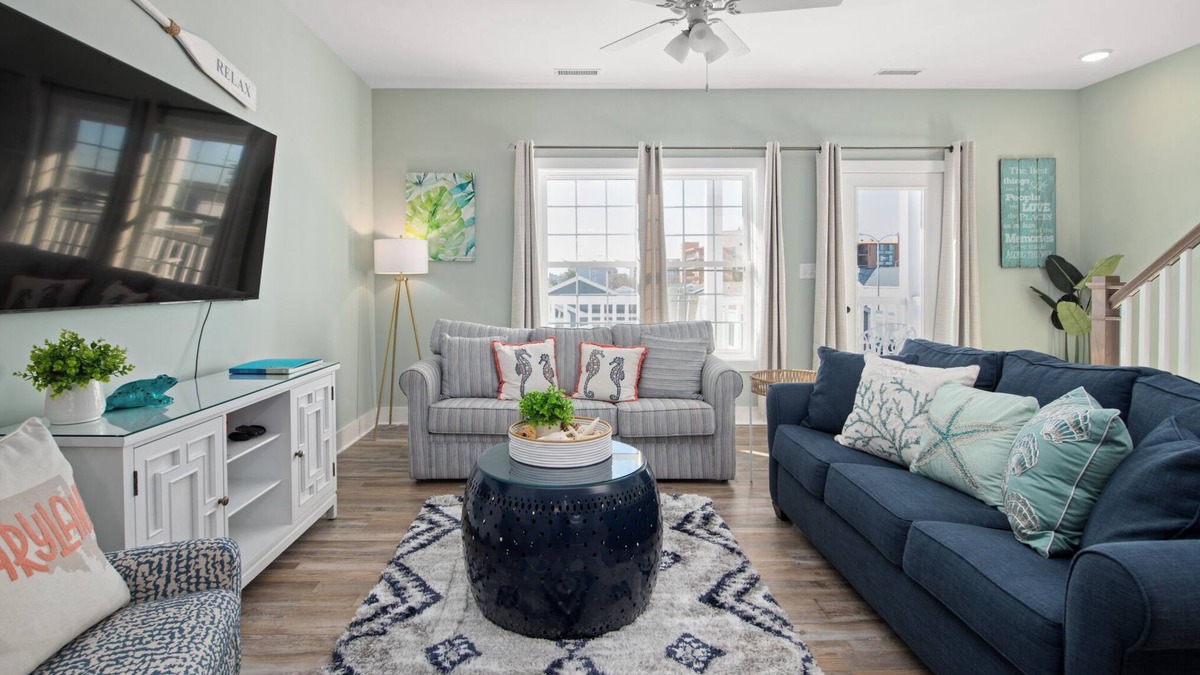Beach Paradise VII-Brand New Luxury Townhouse with Pool, Garage, and Water View