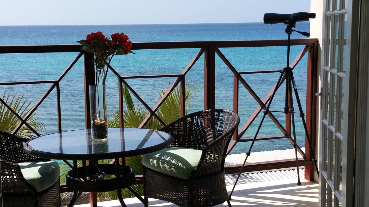 Beachfront - Relaxing views