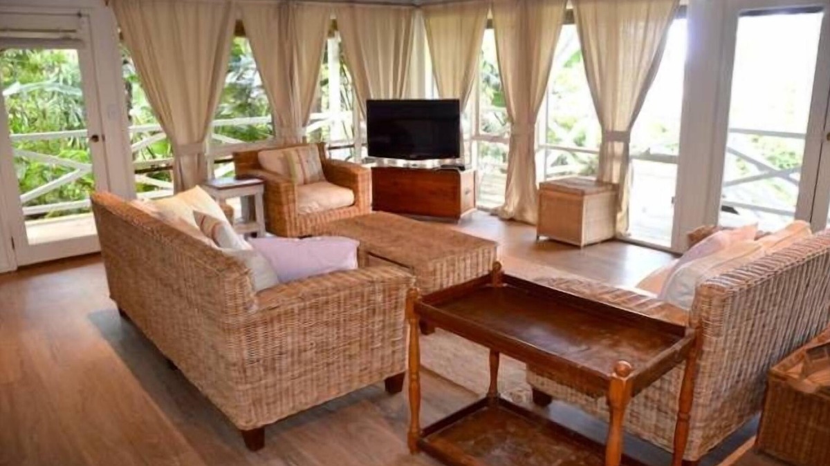 Beautiful Beachfront Palm Beach Style House