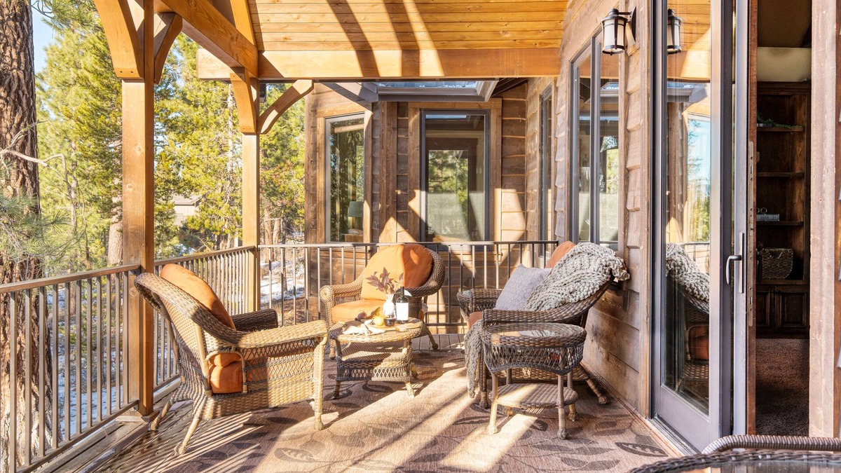 Big Pine by AvantStay | Stunning Secluded Oregon Home w/Hot Tub