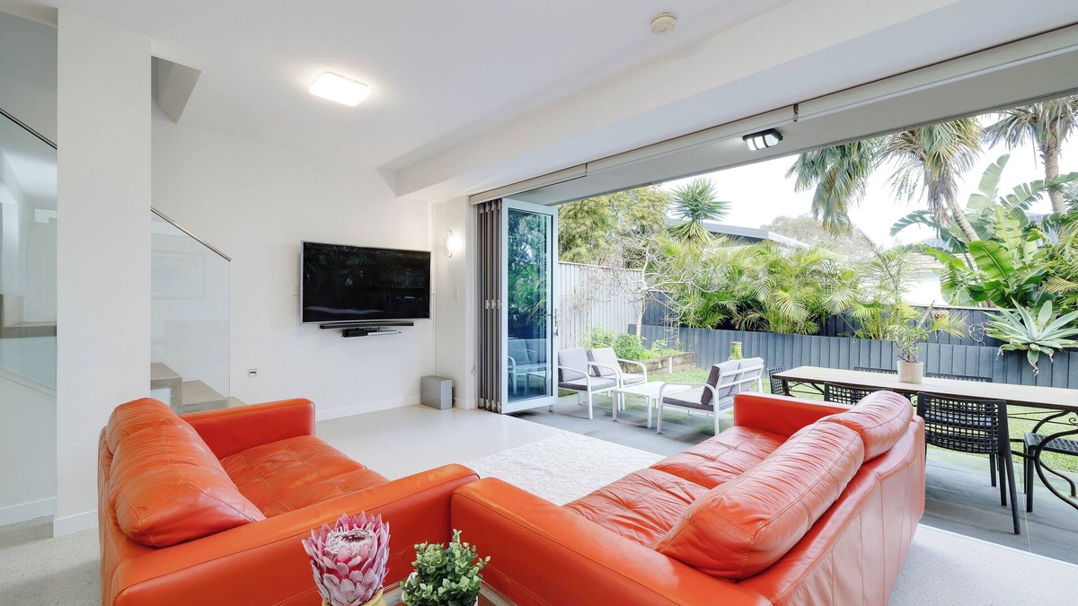 Bondi Holiday Home Garden Apartment
