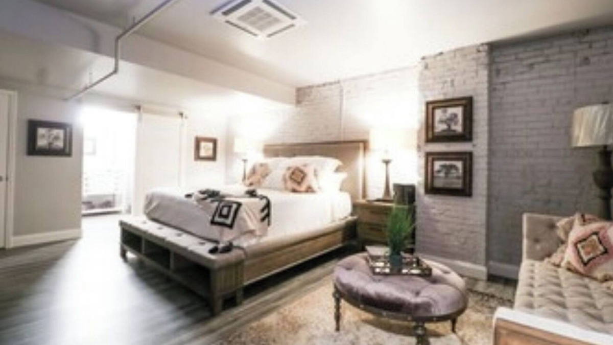 Boutique hotel in historic downtown Seneca. Room #6, King Bed.