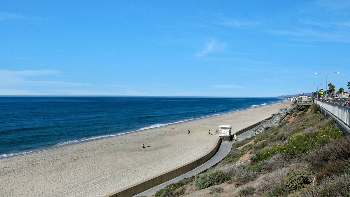 Carlsbad Cottage by the Beach