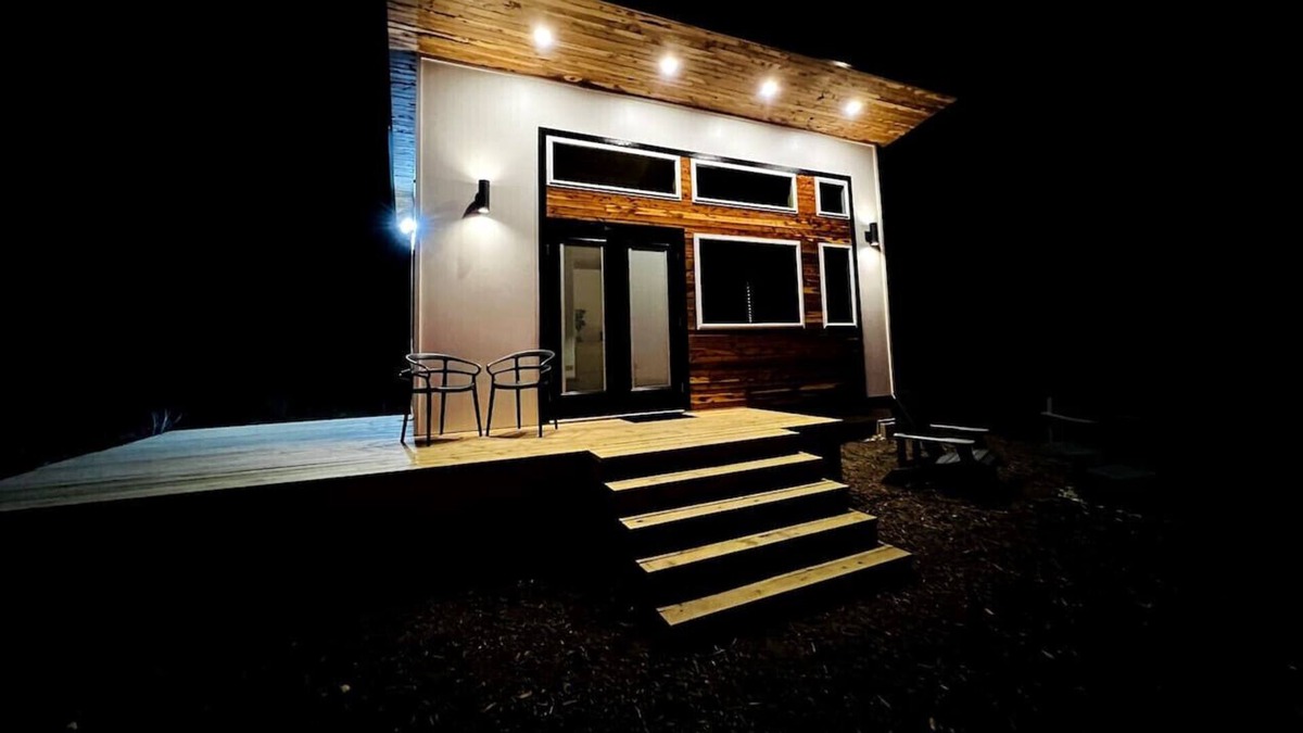 Casita 1 · Great getaway in nature near lakes & shopping. C1