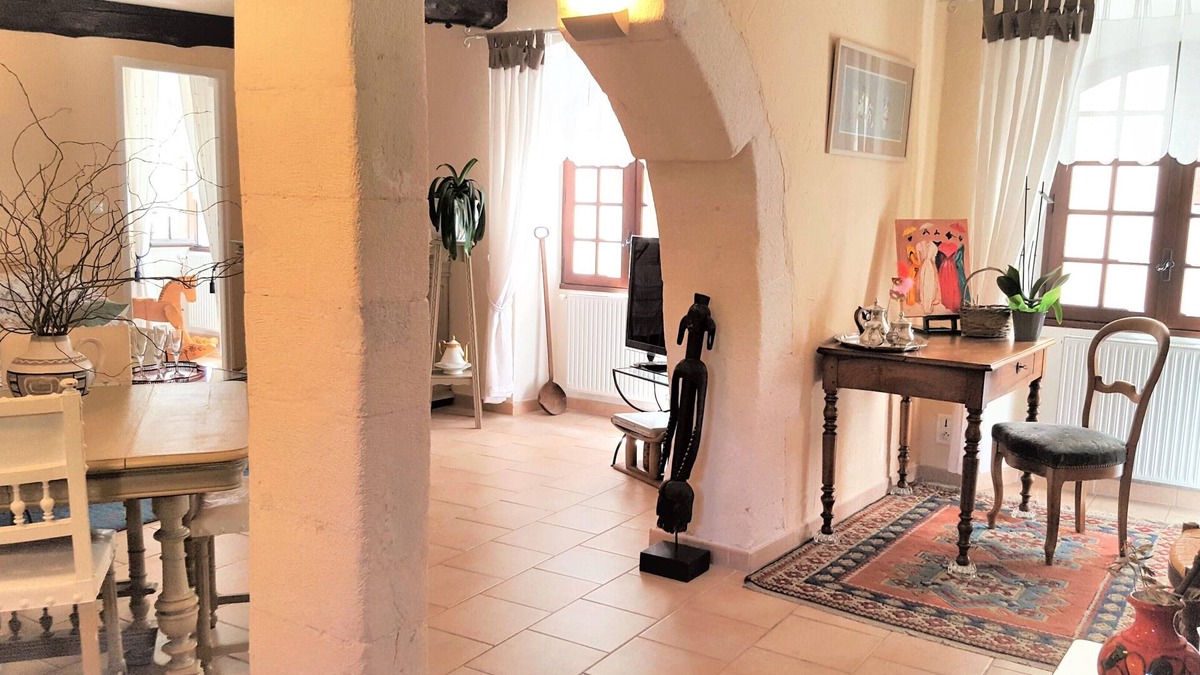 Charming 80m square apartment in the center of L'Isle sur la Sorgue