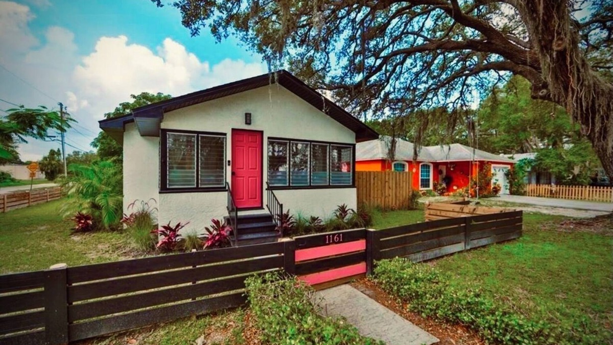 Clearwater Cottage - 2 BR/1 Bath