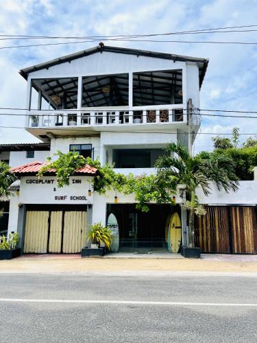 Cocoplant Surf Inn