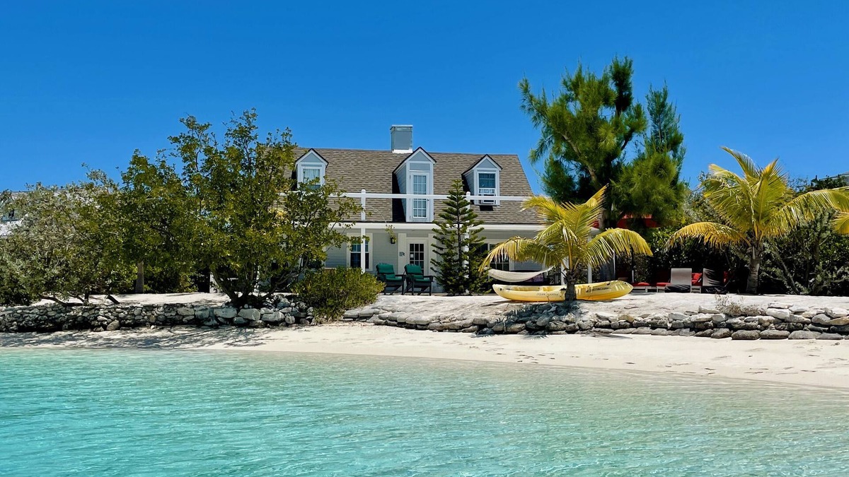 Cottage on Private Beach with Boat Dock.