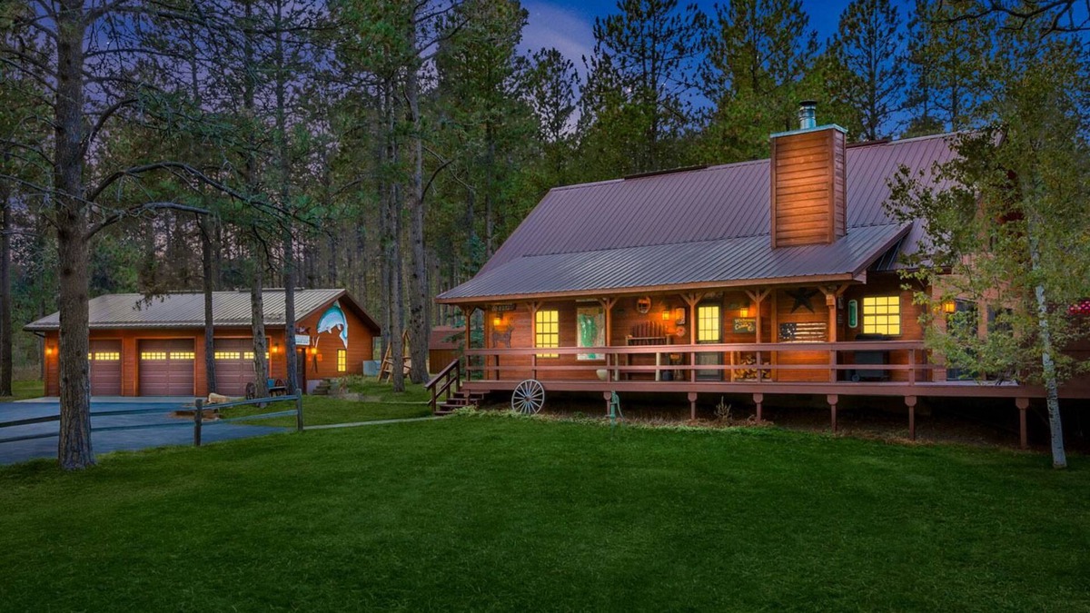 Deer Meadow Lodge ~ Nestled on 3 Acres in the "Heart of the Black Hills".