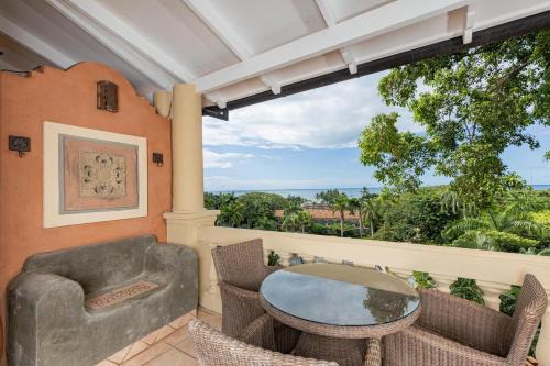 El Diria 301- Ocean View 3 Bedroom Condo