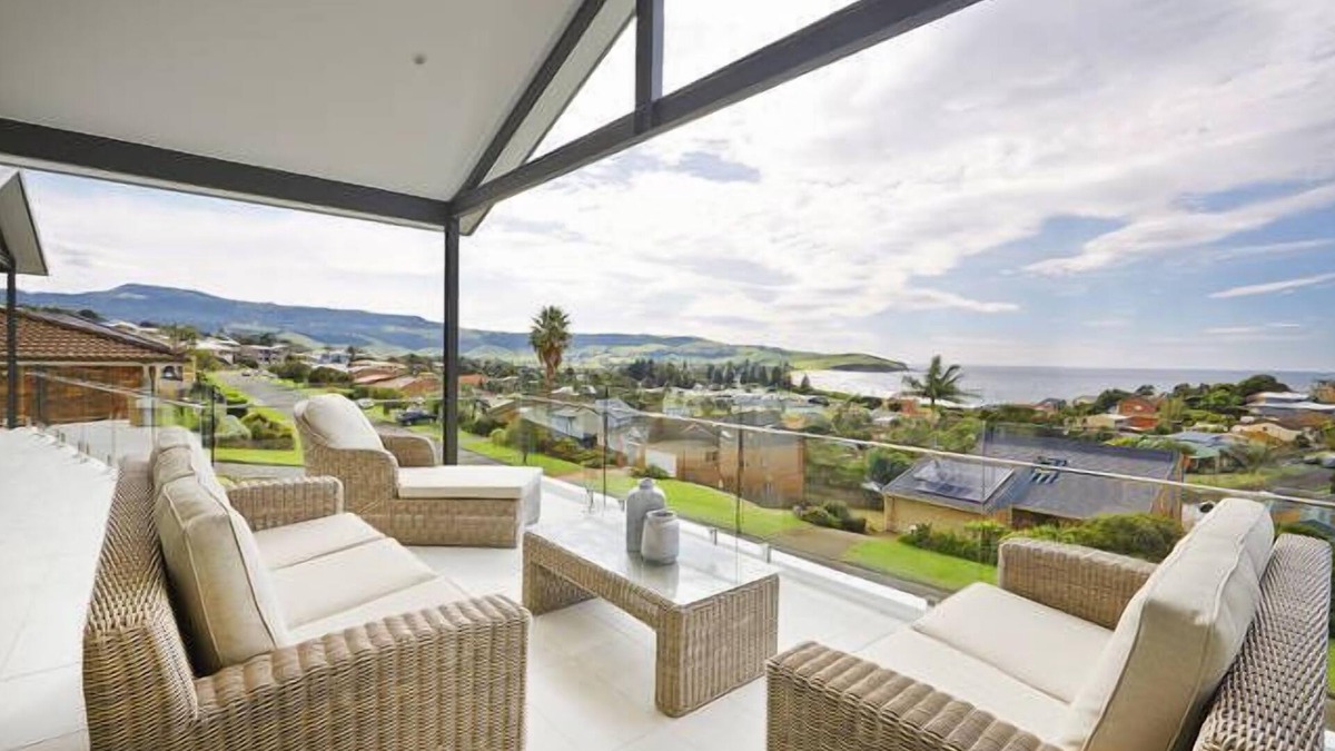 Elandra on Gerringong - Boasting Postcard Beach Views
