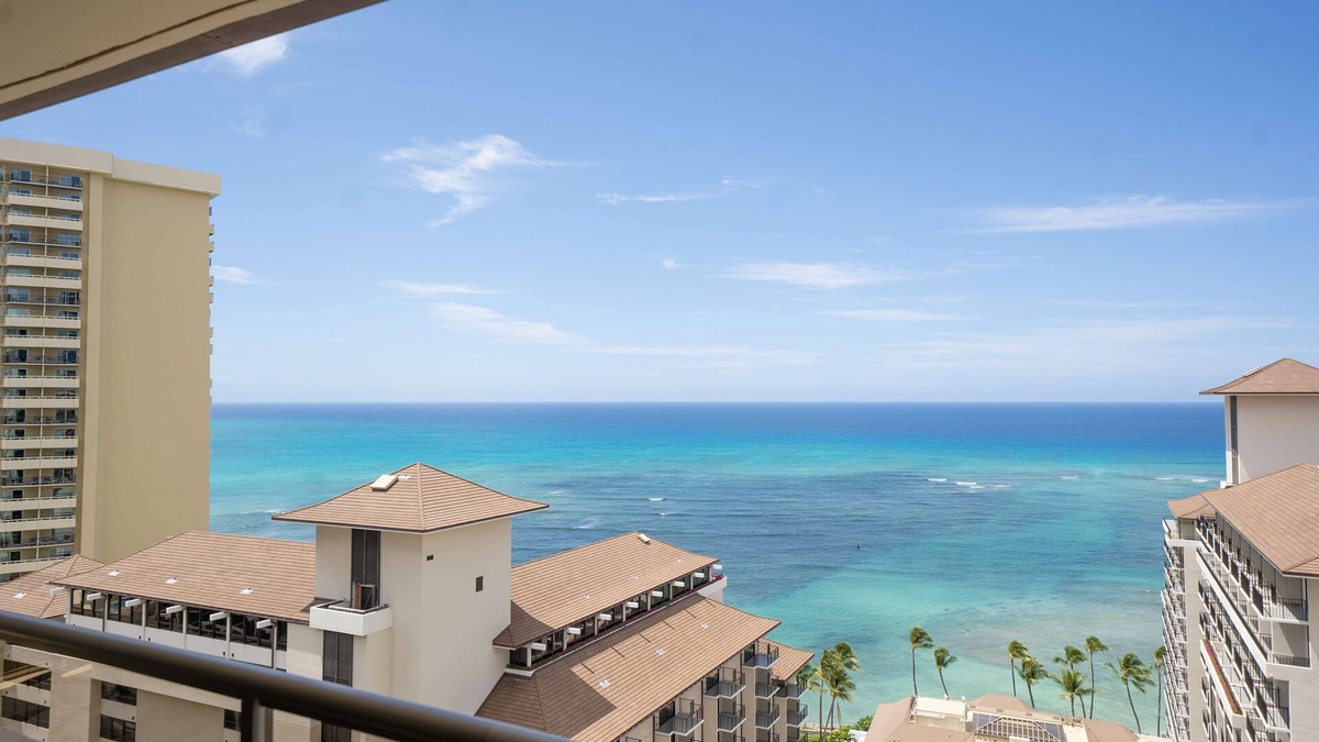 Embassy Suites by Hilton Waikiki Beach Walk