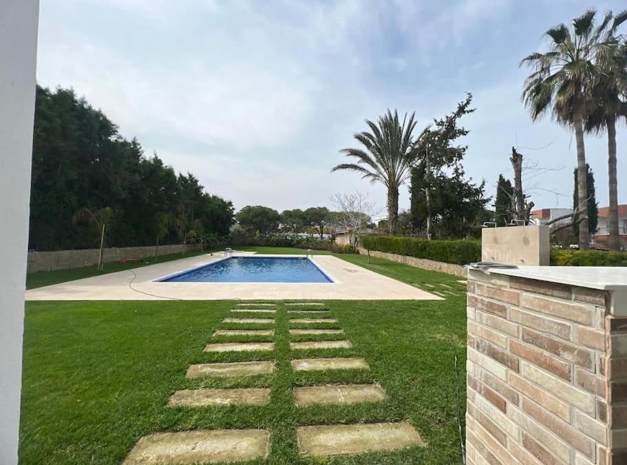 Girne / Karakum 3+1 HavuzluVilla