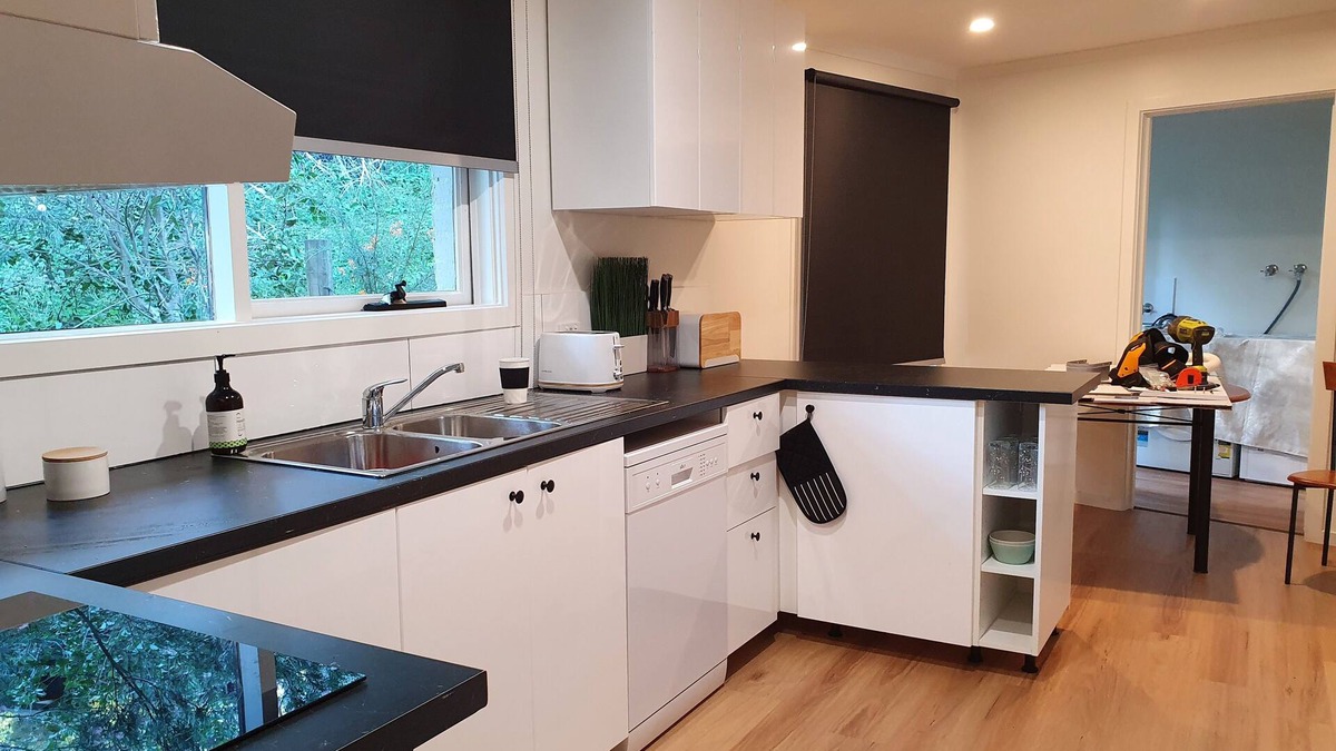 Grey Gum Getaway. Close to Puffing Billy & the wedding venues of the Dandenongs