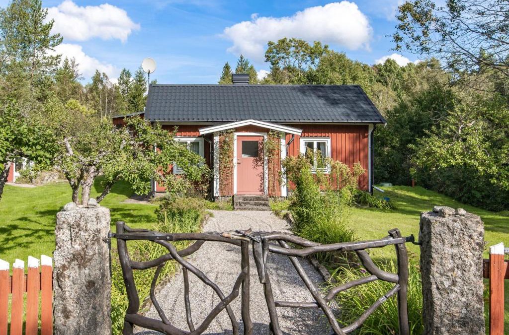 Holiday Home Bredasjö by Interhome