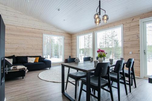 Holiday in Lapland - Villa Huuhkaranta
