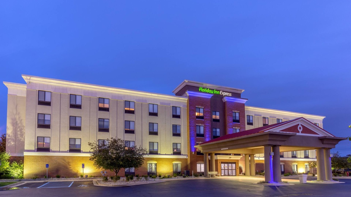 Holiday Inn Express Indianapolis - Southeast by IHG