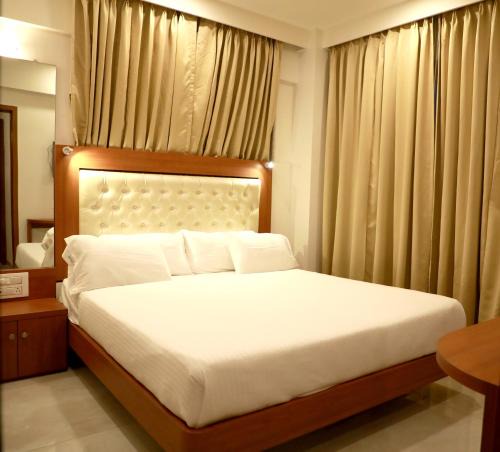 Hotel Lords, Fort