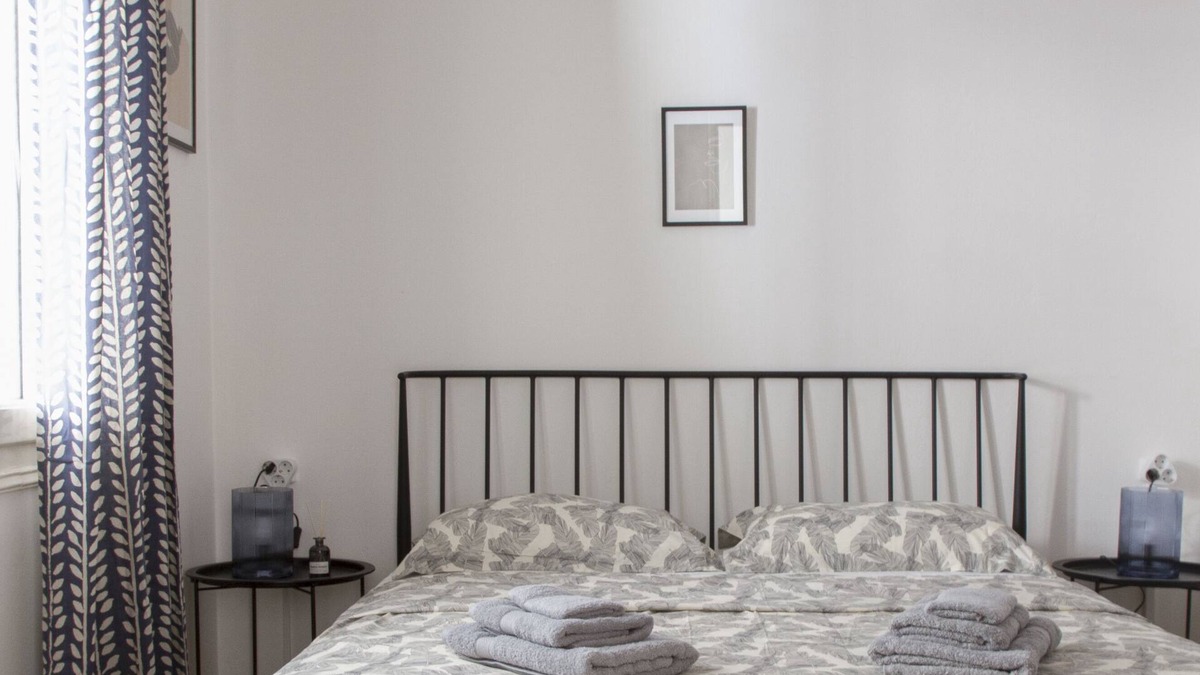 Kilada Country House - Spacious Apartment Close to the Center