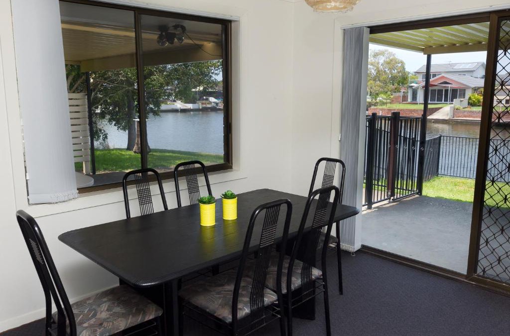 Lake House on Elouera