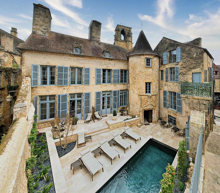LE PETIT MANOIR