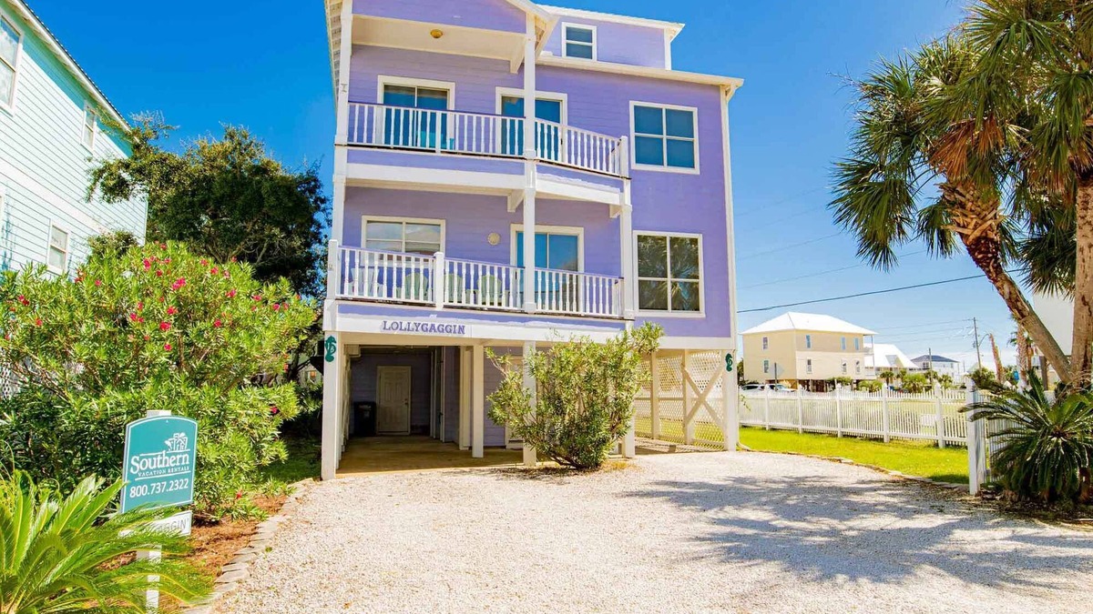 Lollygaggin' #1B | Easy Beach Access, Pool!