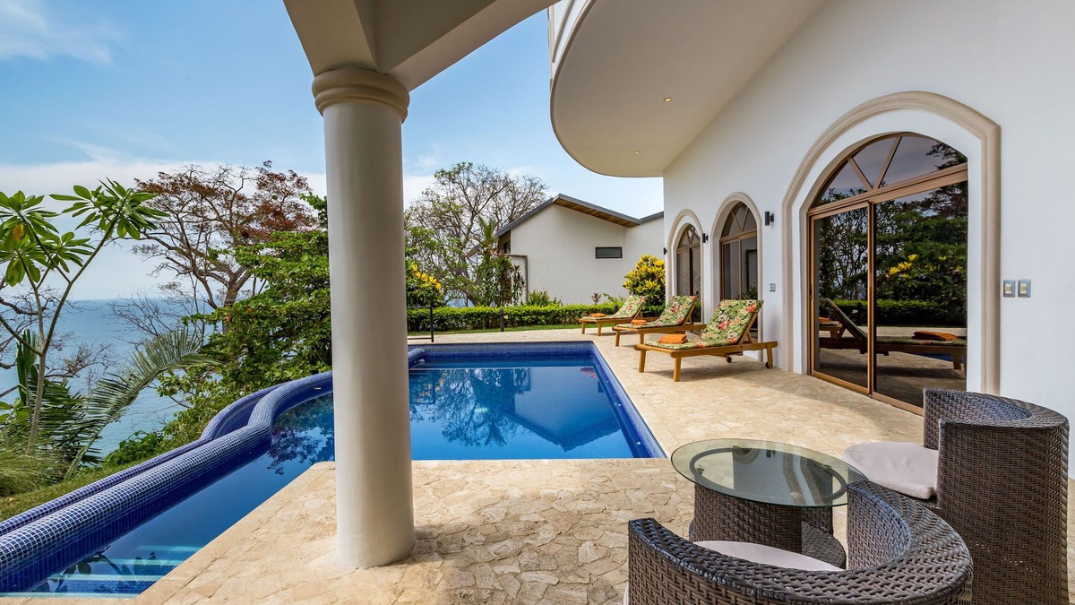 Luxury condominum vacation
