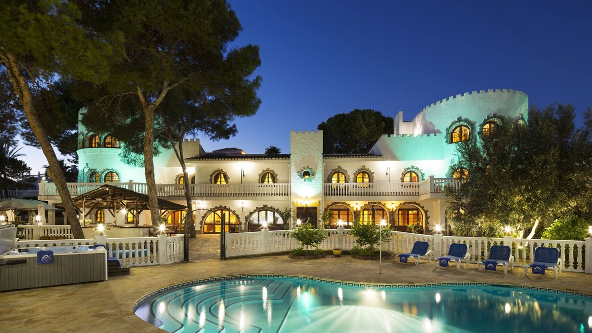 Mediterranean Castle - beachside