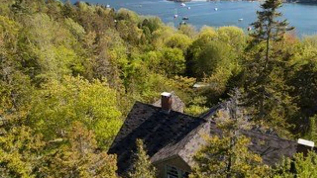 Mint Renovated 6-Bedroom 1920 Gem In The Heart Of Acadia