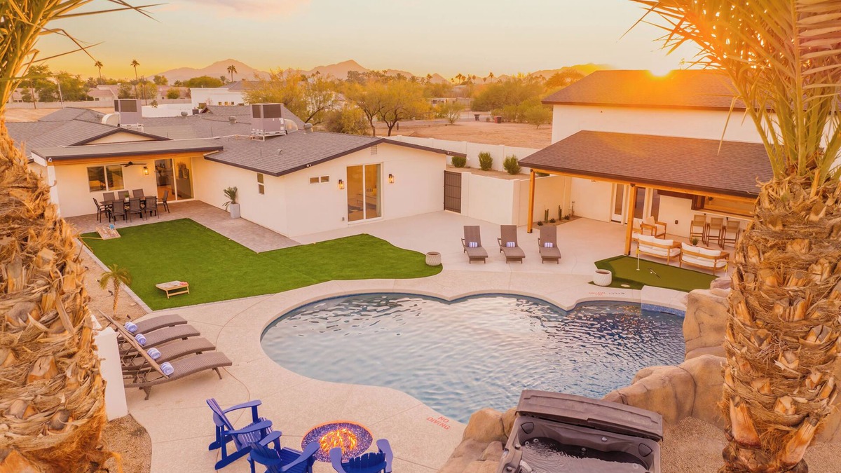 Modern 7BD/6BA Pool Oasis - Central Scottsdale