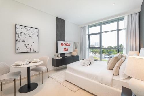 Modern Aestitic Studio Apartment in Palm Jumeira near the beach!