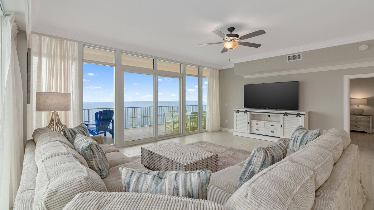 New Complex!! New to the Rentals Market. Beachfront, Lazy River and Slide!