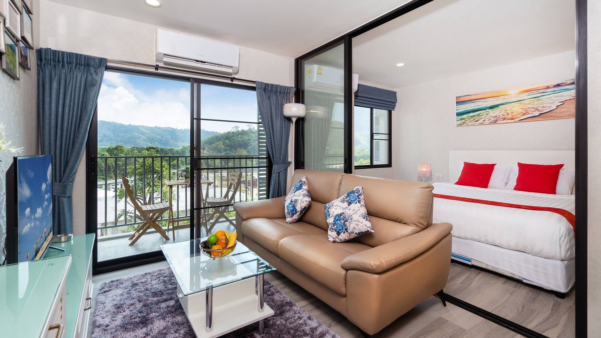 New Modern Stylish Living Pool View near beach