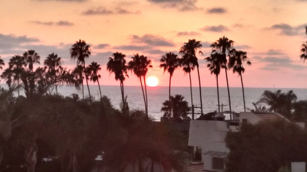 New Ocean View Custom Condo