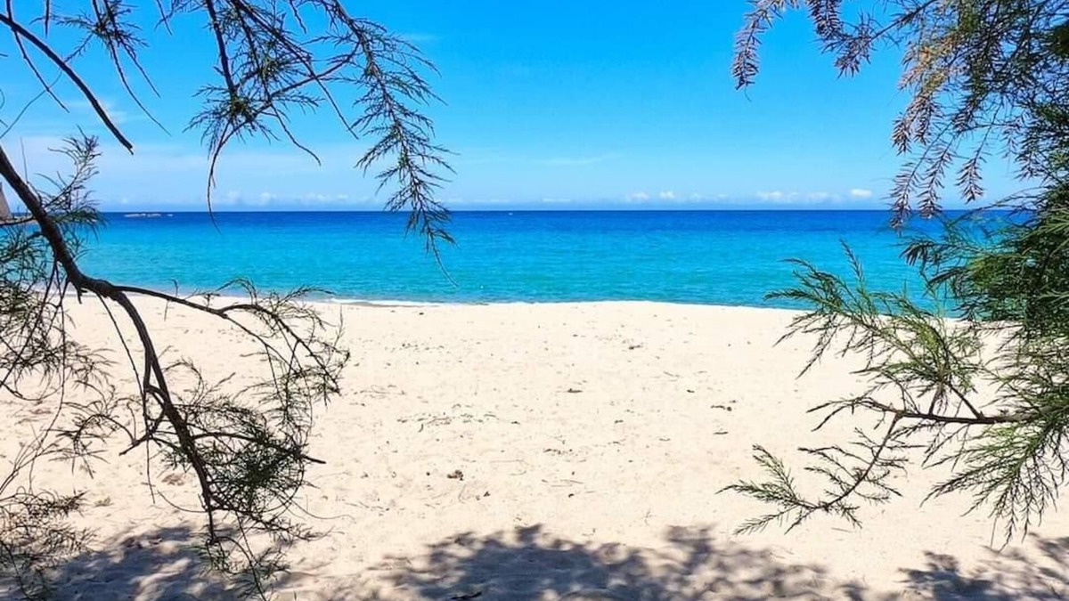 New swimming pool villa for 10 people 4 km from the sea