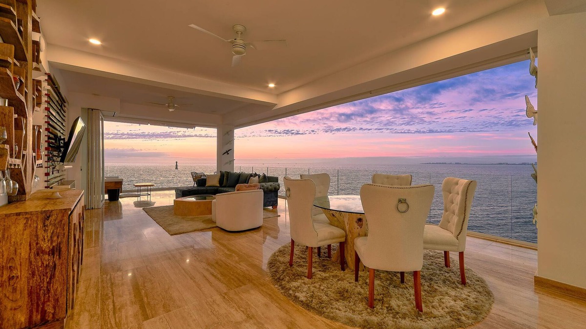 Orchid Corner unit- Ocean front