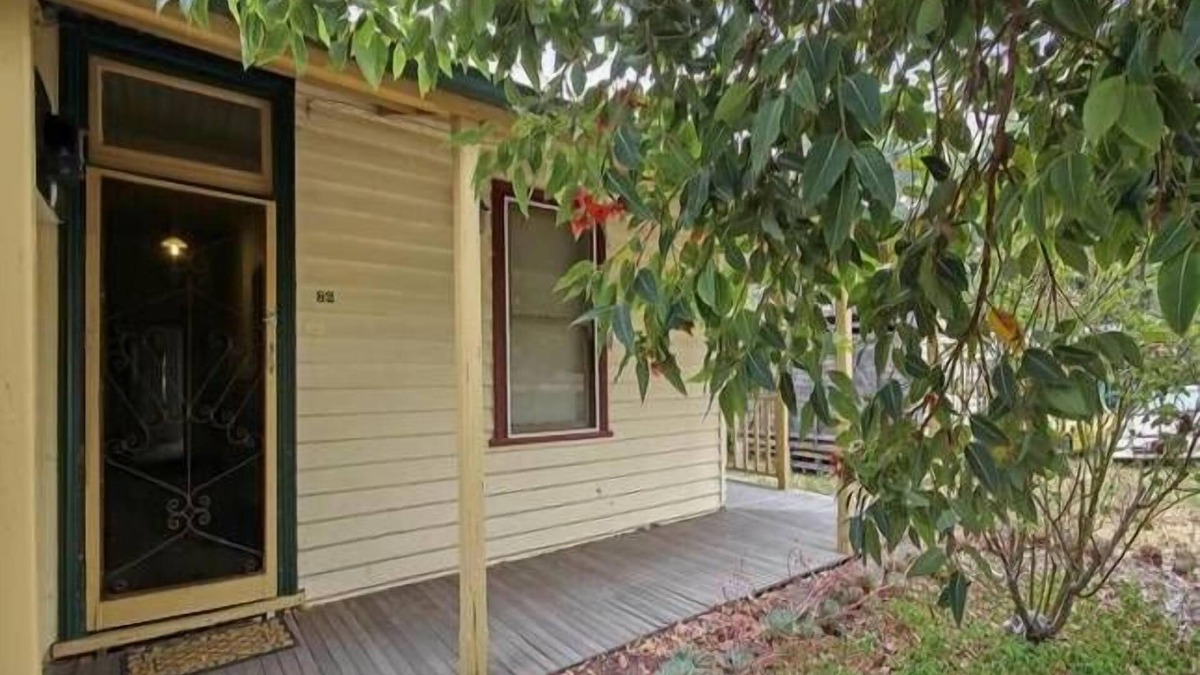 Pemberton - Self contained house