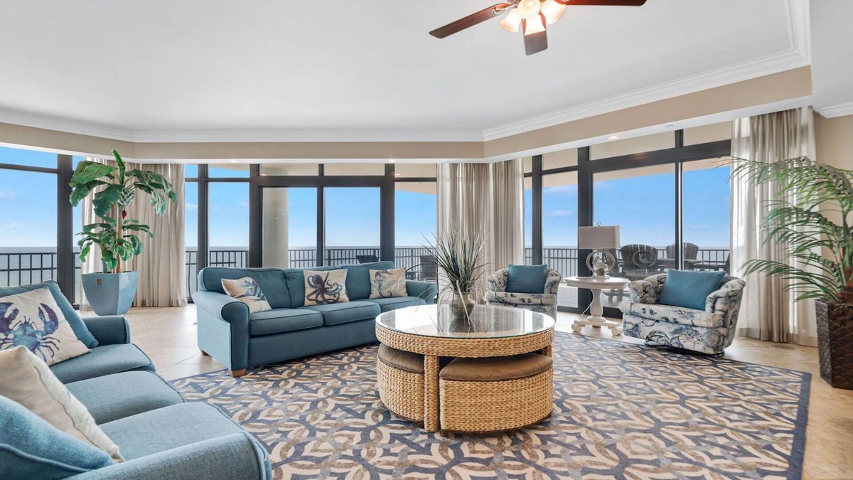 Phoenix West with Lazy River! 4BR/5BA Condo! Beachfront!