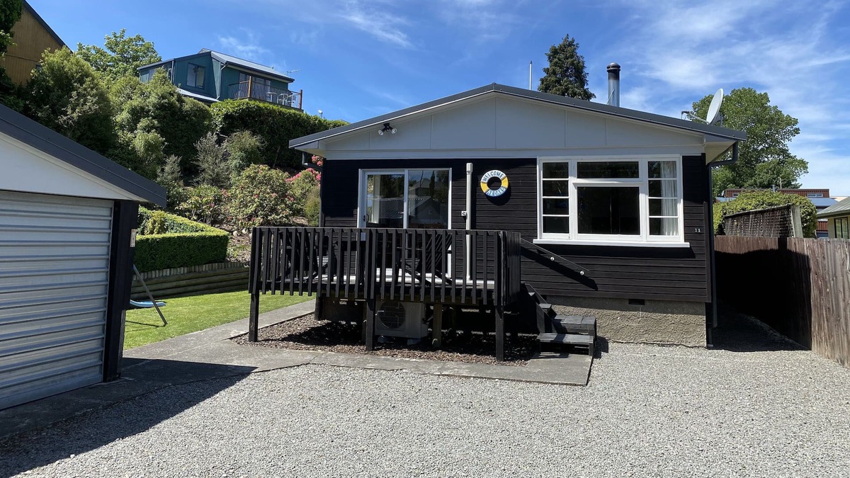 Quiet back section, handy location with 5 min walk to hot pools & shops