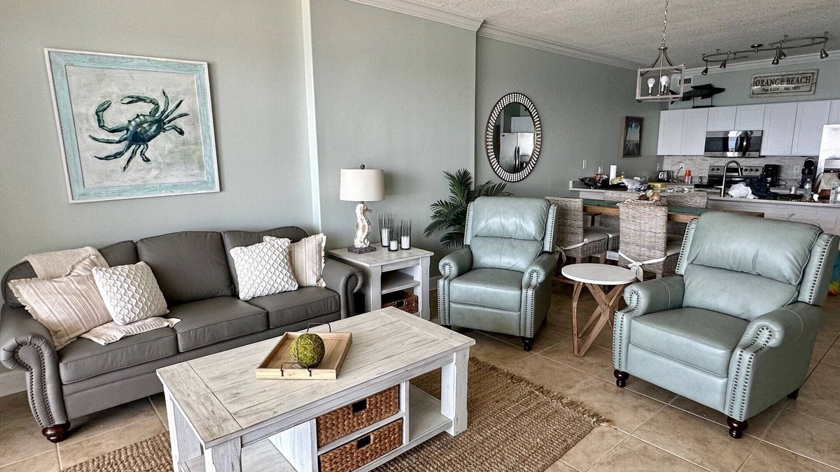 Regency Isle Unit 702 - Gulf Front, Huge Balcony, Amazing Views.