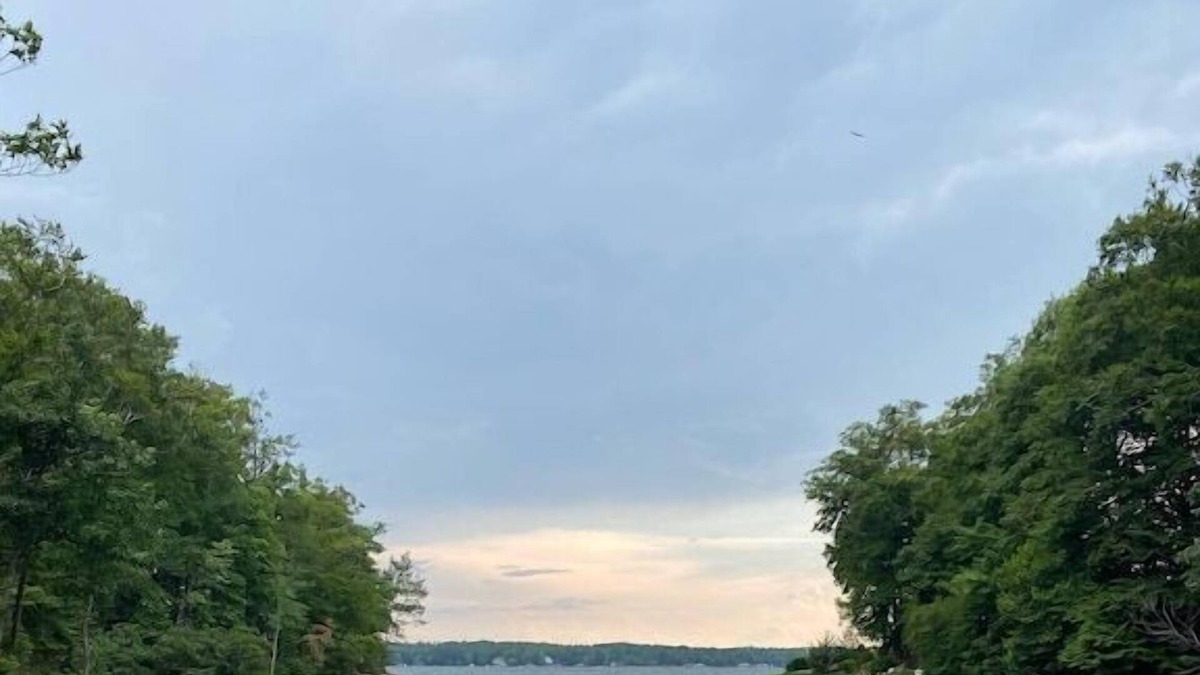 Serene Lake Gaston Home