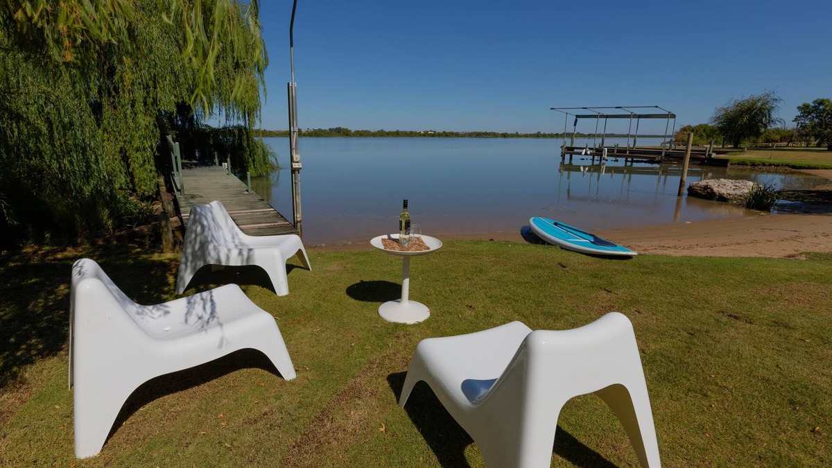 The Boat Shed - Tailem Bend